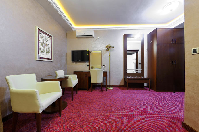Imagen de los interiores del Hotel Sucevic. Foto 11