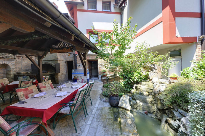 Imagen de la habitación del Hotel Sucevic. Foto 6