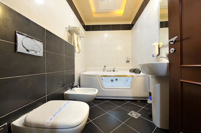 Imagen de la habitación del Hotel Sucevic. Foto 7