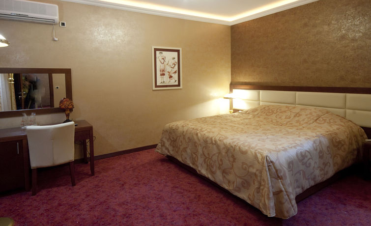 Imagen de los interiores del Hotel Sucevic. Foto 14