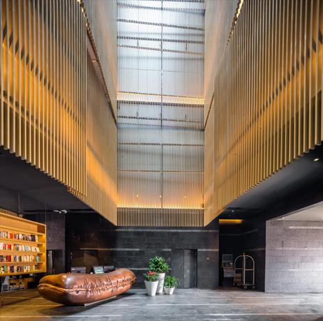 Imagen de los interiores del Hotel SuchTime Hotel Chongqing. Foto 4