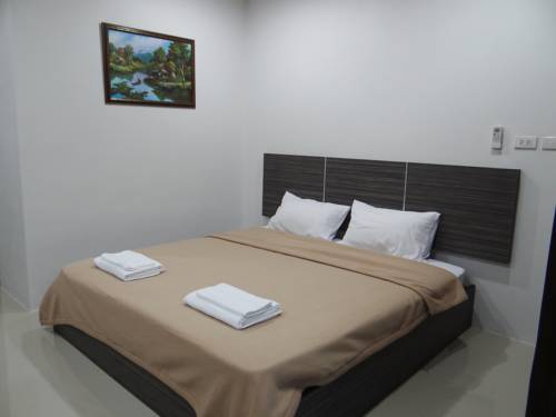 Imagen de la habitación del Hotel Suchada Palace. Foto 2