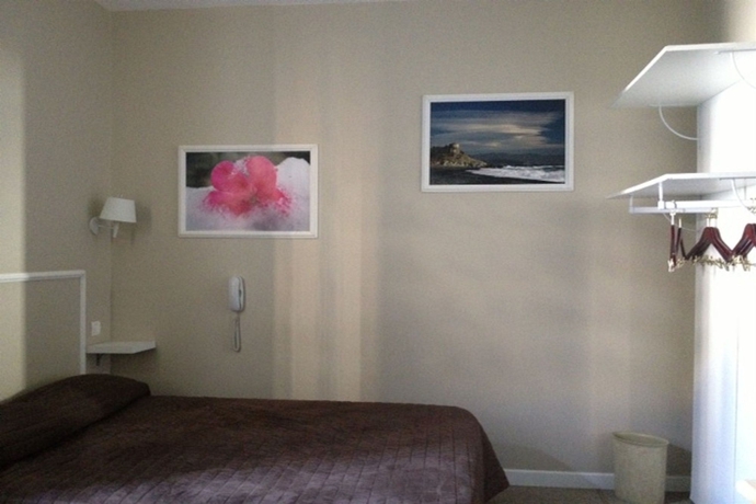 Imagen de la habitación del Hotel Sud. Foto 6