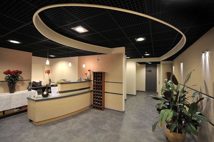 Imagen de los interiores del Hotel Sud H&ocirc;tel, Huttenheim. Foto 15