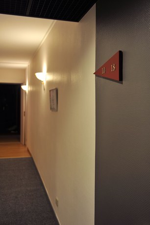 Imagen de los interiores del Hotel Sud H&ocirc;tel, Huttenheim. Foto 16