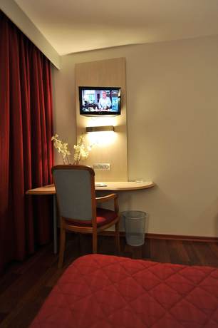 Imagen de la habitación del Hotel Sud H&ocirc;tel, Huttenheim. Foto 11