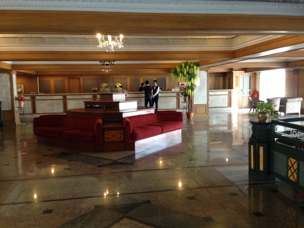 Imagen de los interiores del Hotel Suda Palace. Foto 13