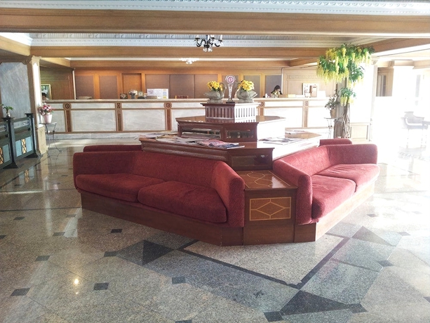 Imagen de los interiores del Hotel Suda Palace. Foto 14