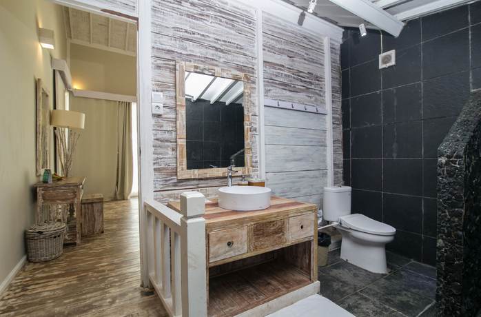 Imagen de la habitación del Hotel Sudamala Resort, Seraya, Flores. Foto 6