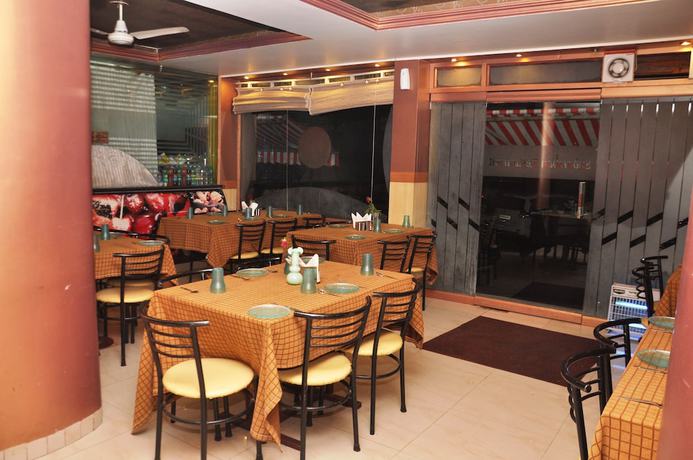 Imagen del bar/restaurante del Hotel Sudarshan Palace. Foto 4