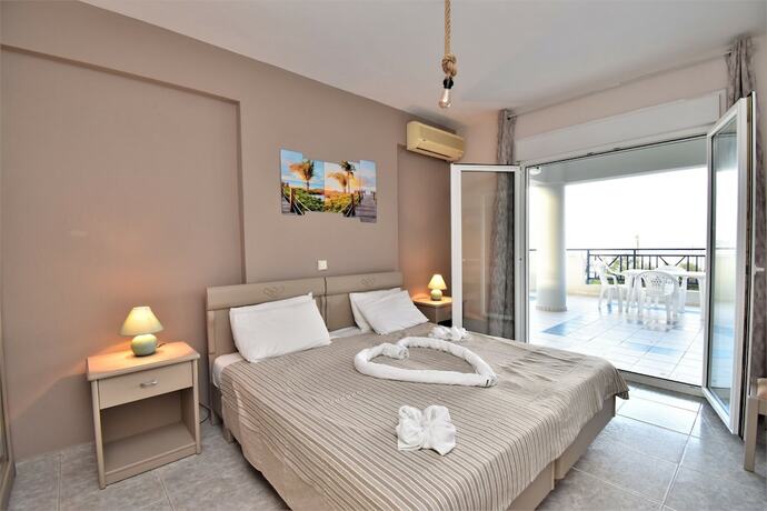 Imagen de la habitación del Hotel Sueno Beach. Foto 12