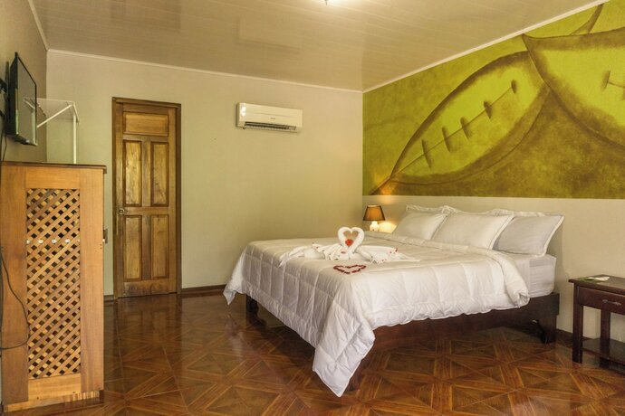 Imagen de la habitación del Hotel Sueno Dorado Hot Springs. Foto 18