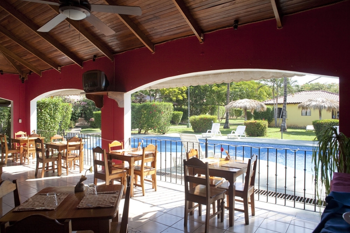 Imagen del bar/restaurante del Hotel Sue&ntilde;o Al Mar Residence and. Foto 2