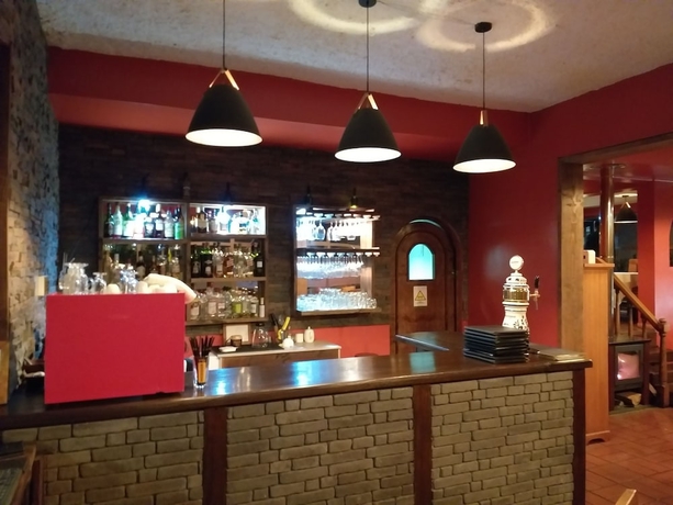 Imagen del bar/restaurante del Hotel Sue&ntilde;os Del Volcan. Foto 2