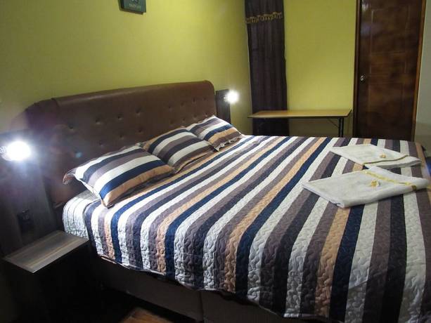 Imagen de la habitación del Hotel Sue&ntilde;os Dorados. Foto 5