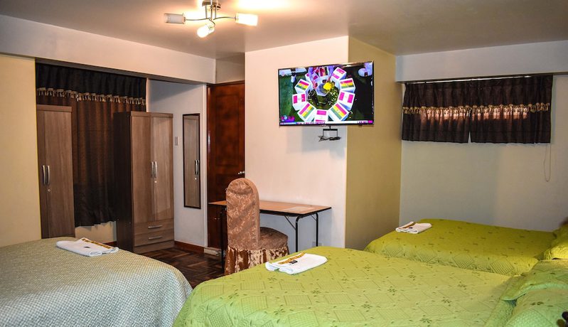 Imagen de la habitación del Hotel Sue&ntilde;os Dorados. Foto 9
