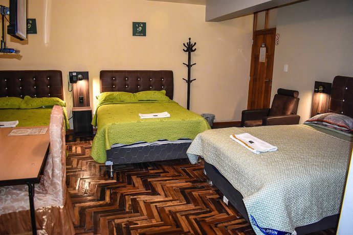 Imagen de la habitación del Hotel Sue&ntilde;os Dorados. Foto 11