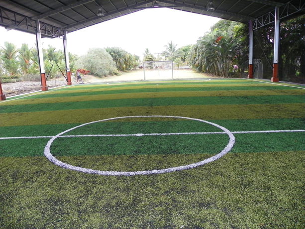 Imagen de la piscina del Hotel Suerre. Foto 14