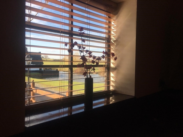 Imagen de los interiores del Hotel Suffolk Retreats for up to 24 Guests With hot tub. Foto 18