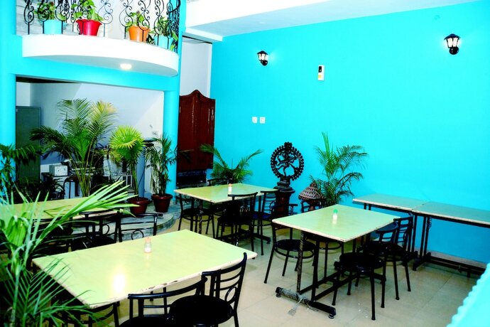 Imagen del bar/restaurante del Hotel Sugandh Retreat - Hostel. Foto 14
