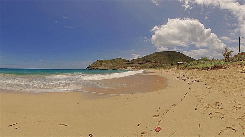 Imagen de los exteriores del Hotel Sugar Bay Club Suites and. Foto 4