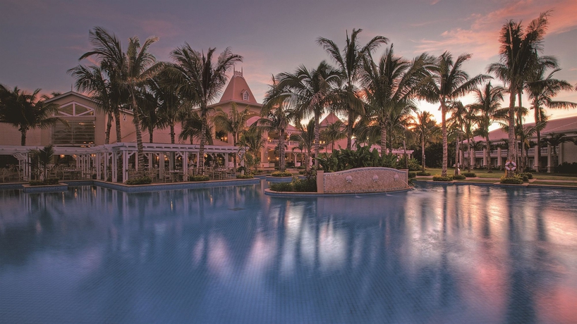 Imagen de la piscina del Hotel Sugar Beach Mauritius. Foto 15