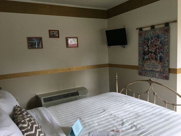 Imagen de la habitación del Hotel Sugarcreek Village Inn. Foto 18