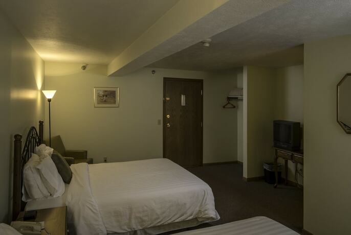 Imagen general del Hotel Sugarcreek Village Inn. Foto 7