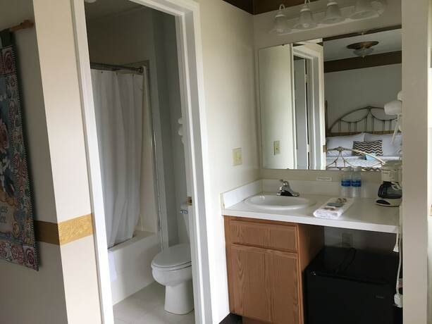 Imagen de la habitación del Hotel Sugarcreek Village Inn. Foto 20