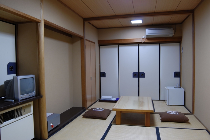 Imagen de la habitación del Hotel Sugicho. Foto 6