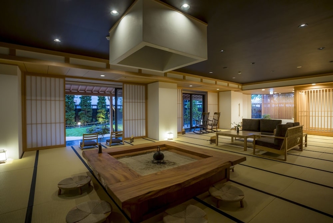 Imagen del bar/restaurante del Hotel Sui Suwako. Foto 3