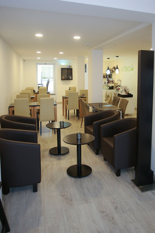 Imagen del bar/restaurante del Hotel Sui7es Guest House Cascais. Foto 2