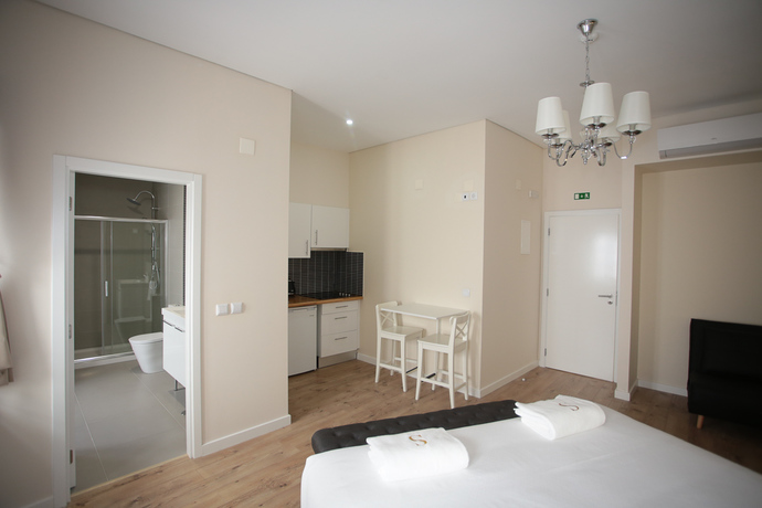 Imagen de la habitación del Hotel Sui7es Guest House Cascais. Foto 9