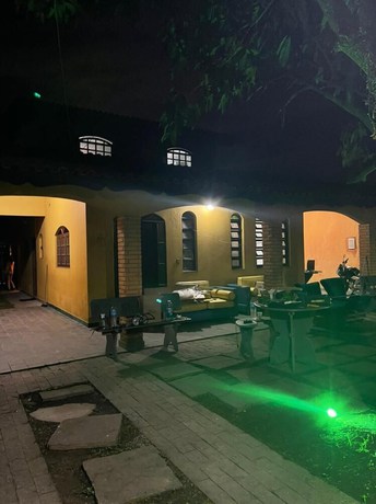 Imagen de la habitación del Hotel Su&iacute;tes Bertioga. Foto 14