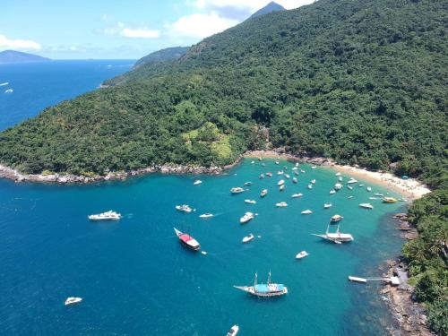 Imagen general del Hotel Su&iacute;tes Nova Mar Ilhabela. Foto 4