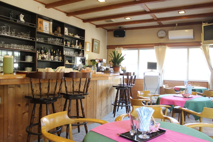 Imagen del bar/restaurante del Hotel Suimeikan Karukaya Sanso. Foto 9