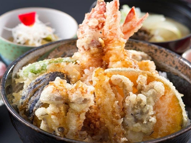 Imagen del bar/restaurante del Hotel Suimeikan Karukaya Sanso. Foto 12