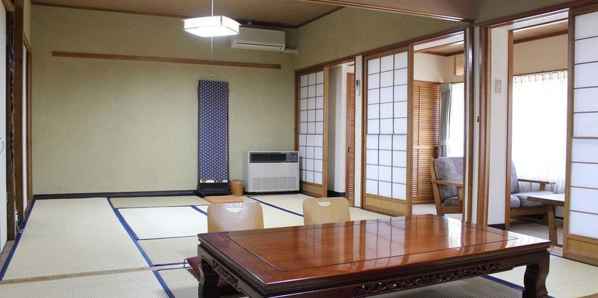 Imagen de la habitación del Hotel Suimeikan Karukaya Sanso. Foto 14