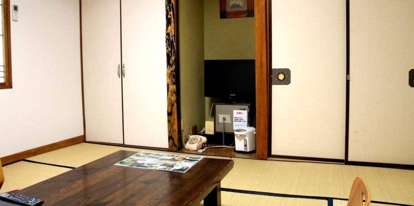 Imagen de la habitación del Hotel Suimeikan Karukaya Sanso. Foto 17