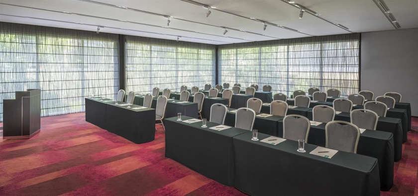 Imagen de los interiores del Hotel Suiran, A Luxury Collection , Kyoto. Foto 12