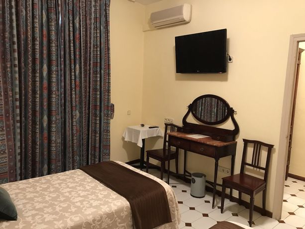 Imagen de la habitación del Hotel Suis. Foto 17