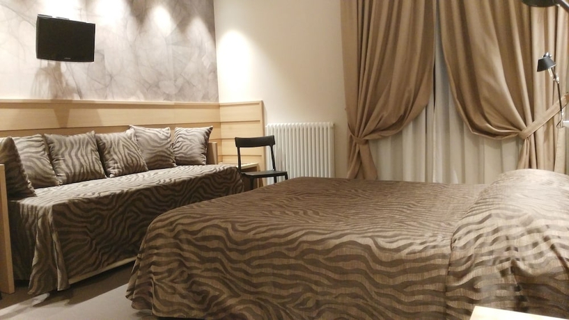 Imagen de la habitación del Hotel Suisse Bellevue. Foto 6