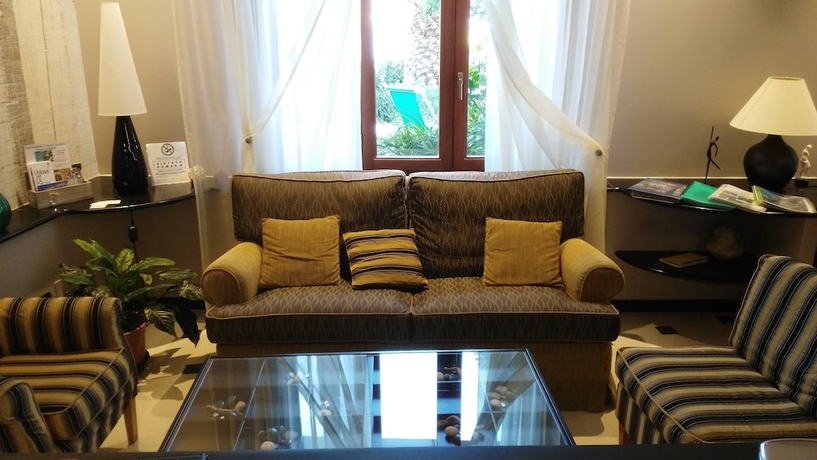 Imagen del bar/restaurante del Hotel Suisse Bellevue. Foto 2