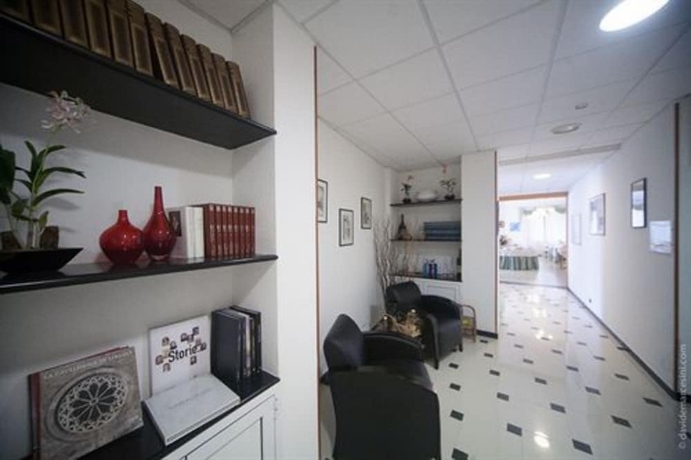 Imagen de los interiores del Hotel Suisse Bellevue. Foto 18