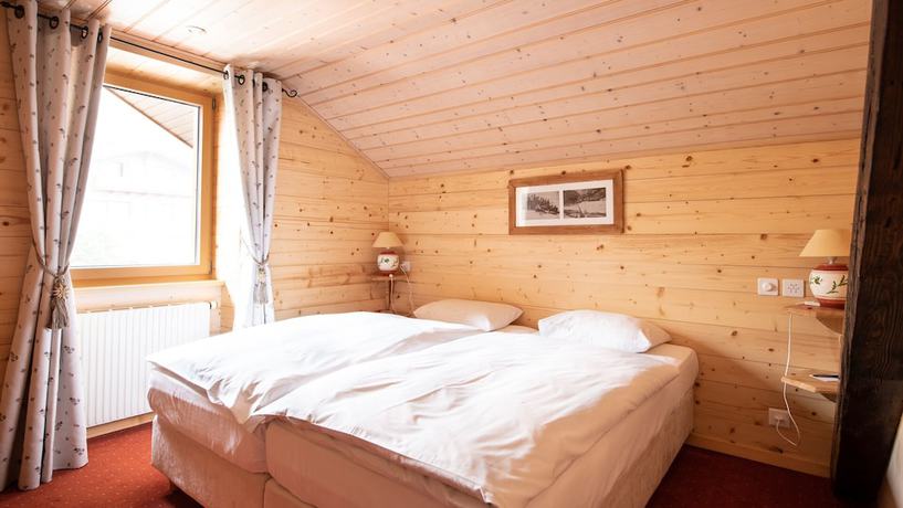 Imagen de la habitación del Hotel Suisse, Champ&eacute;ry. Foto 7