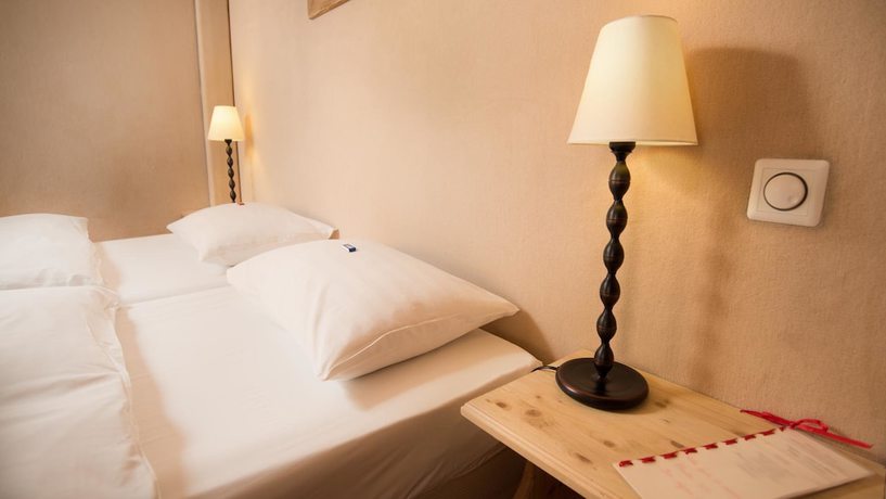 Imagen de la habitación del Hotel Suisse, Champ&eacute;ry. Foto 8