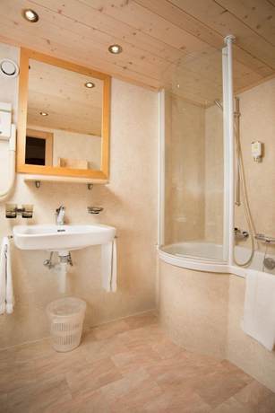 Imagen de la habitación del Hotel Suisse, Champ&eacute;ry. Foto 10