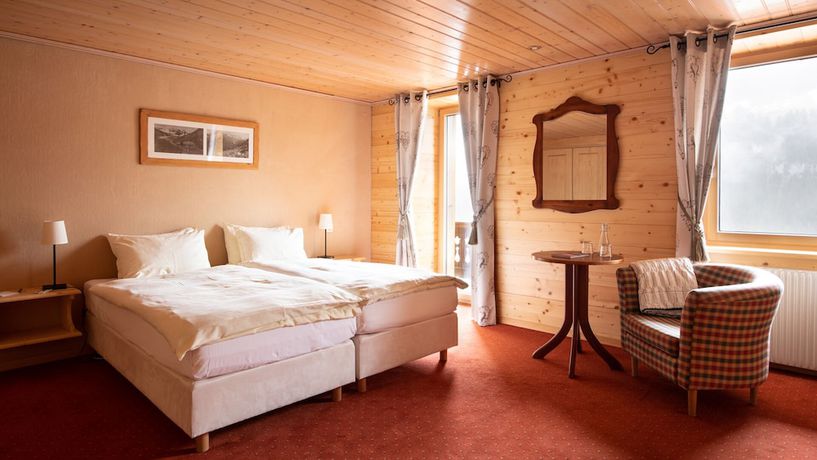 Imagen de la habitación del Hotel Suisse, Champ&eacute;ry. Foto 13