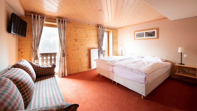 Imagen de la habitación del Hotel Suisse, Champ&eacute;ry. Foto 15