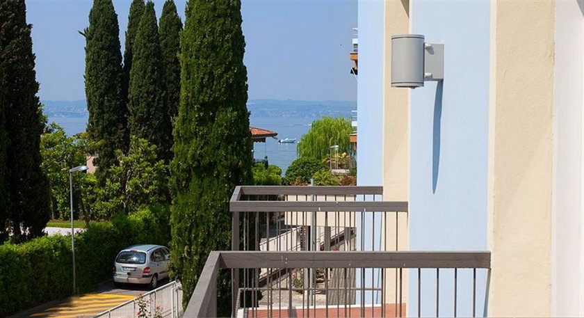 Imagen de la habitación del Hotel Suisse, Colombare. Foto 3